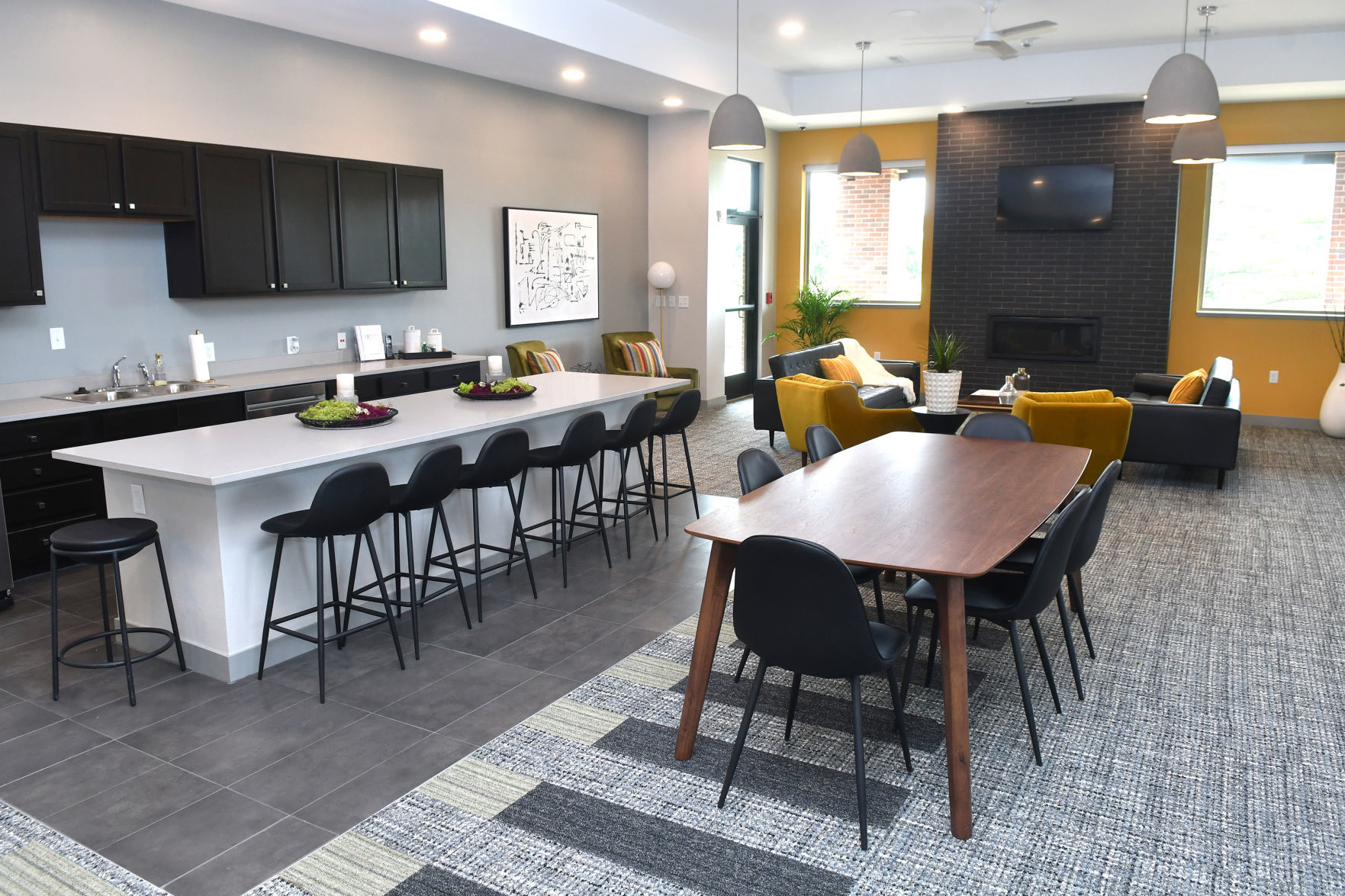 062320-qc-nws-apartments-044